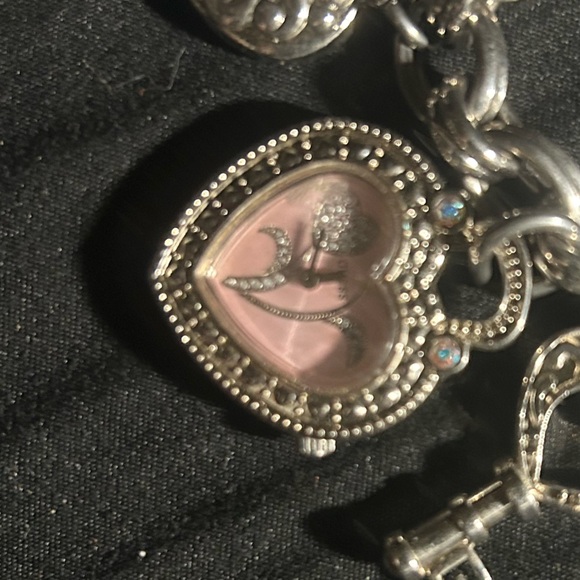 Guess watch and charm bracelet - Picture 3 of 5